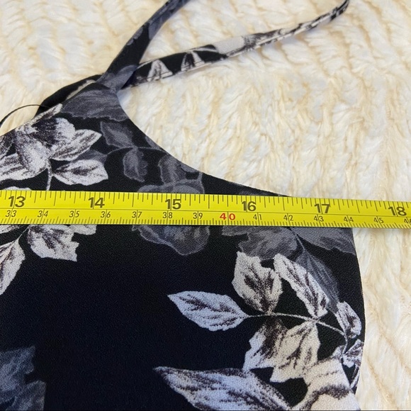 PAPAYA WEEKEND Black Floral Spaghetti Strap Jumpsuit - Size 8 - Picture 10 of 12